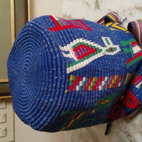 Colorful Crocheted Bucket Bag from Central or South America in Blue - Picture 11 of 16